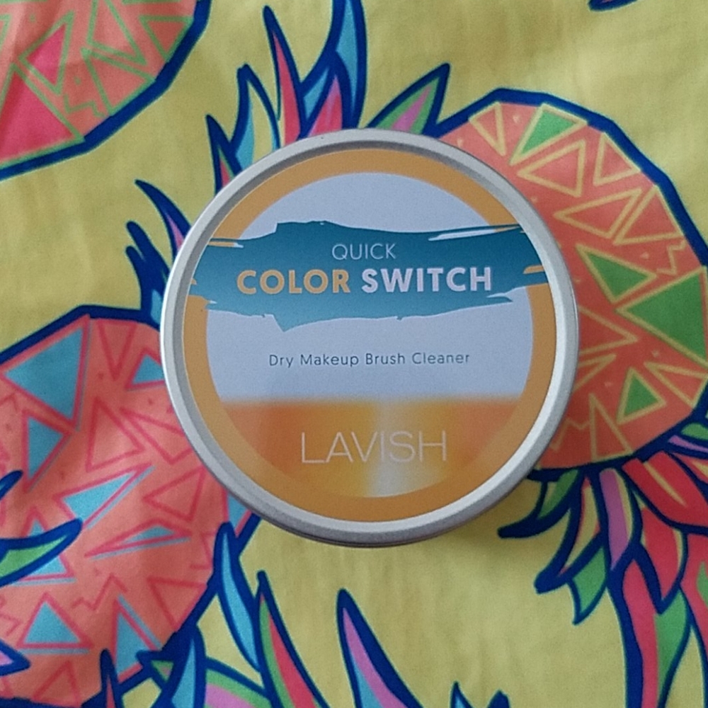 Lavish - Quick Color Switch Dry Brush Cleaner